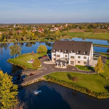 Sziget Hotel Nyíregyháza Zewnętrze zdjęcie