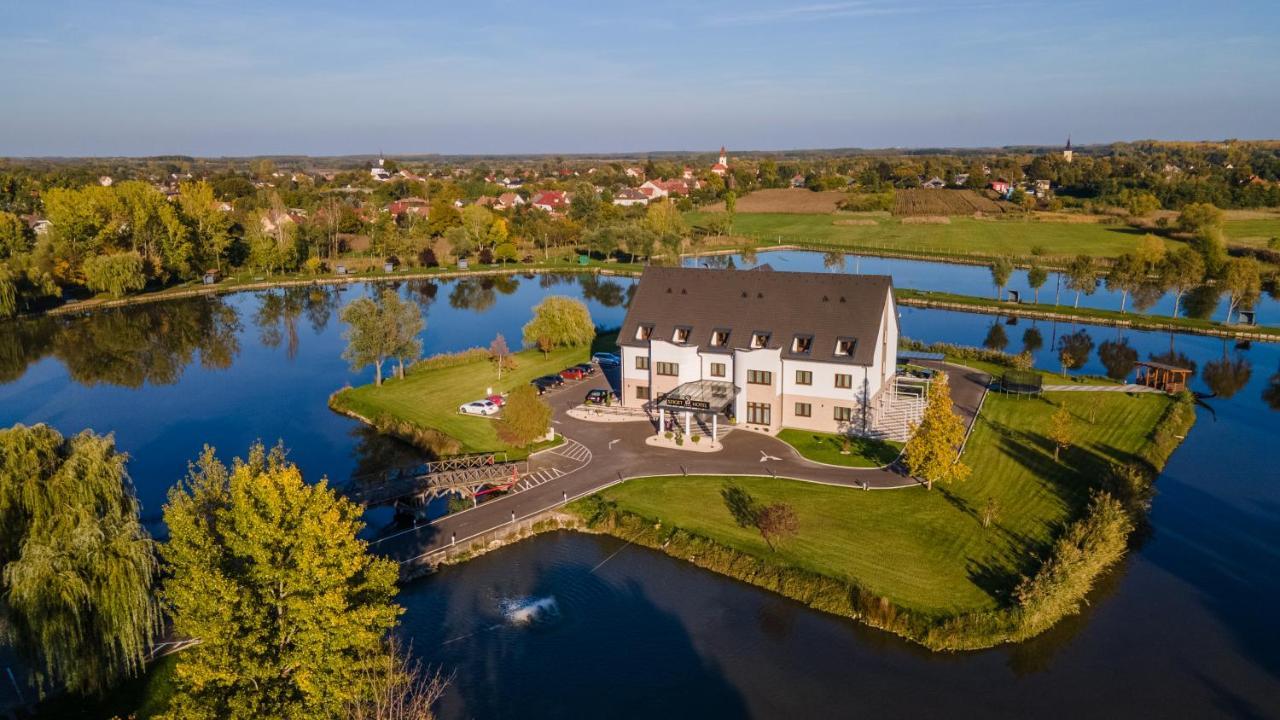 Sziget Hotel Nyíregyháza Zewnętrze zdjęcie