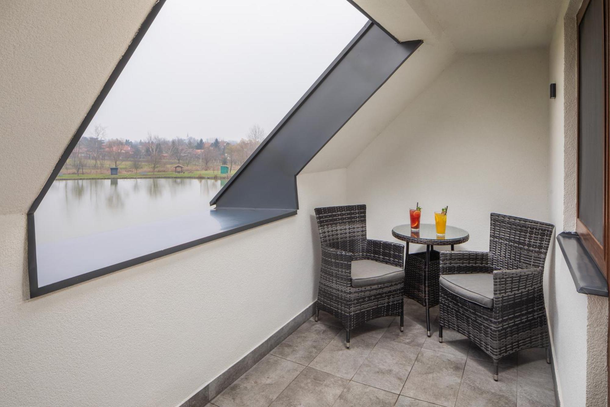 Sziget Hotel Nyíregyháza Zewnętrze zdjęcie