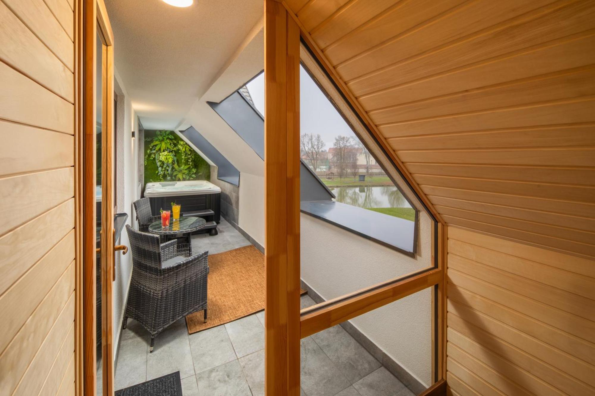 Sziget Hotel Nyíregyháza Zewnętrze zdjęcie